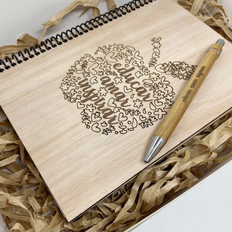 KIT MAESTRA CUADERNO MADERA