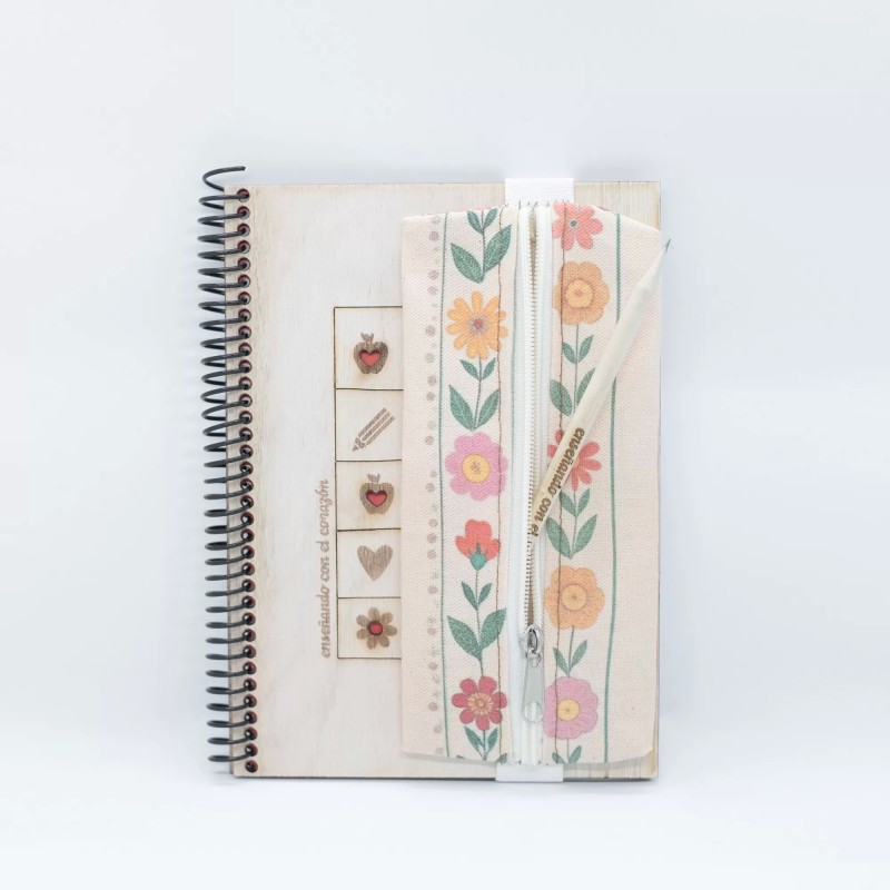 KIT "MAE" TOTE + CUADERNO + CARTUCHERA + LÁPIZ